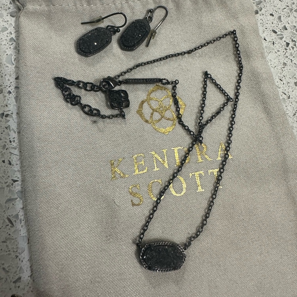 Black druisy set Kendra Scott